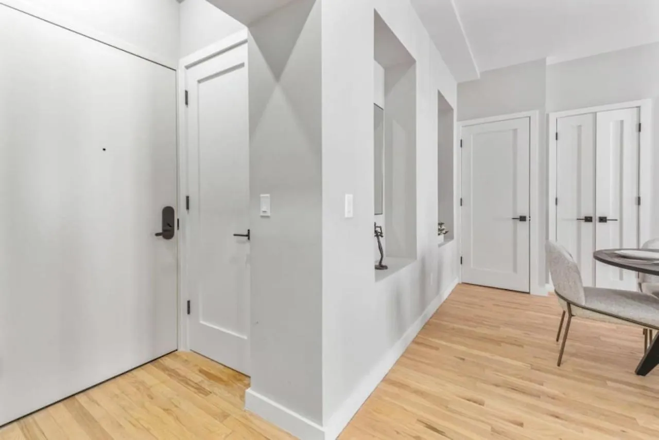Top Notch 2 Bedroom Minutes From Central Park ニューヨーク ホテル