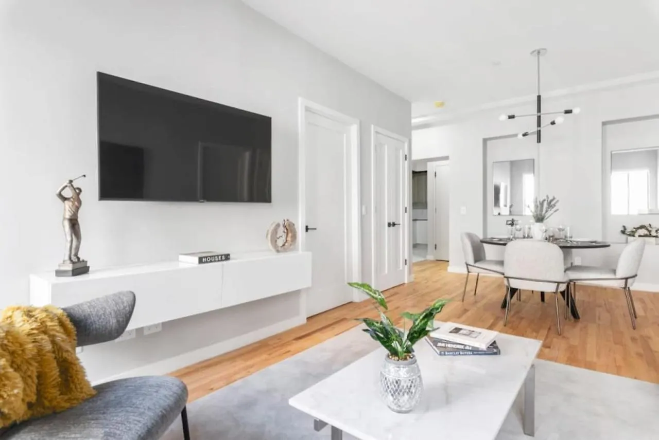 Top Notch 2 Bedroom Minutes From Central Park ニューヨーク 0*,  米国
